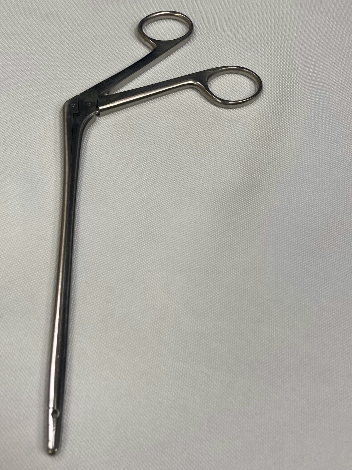 Aesculap FF534 Caspar Rongeur Straight 4mm x 14mm x 6″ w/ Teeth Neurology Spine