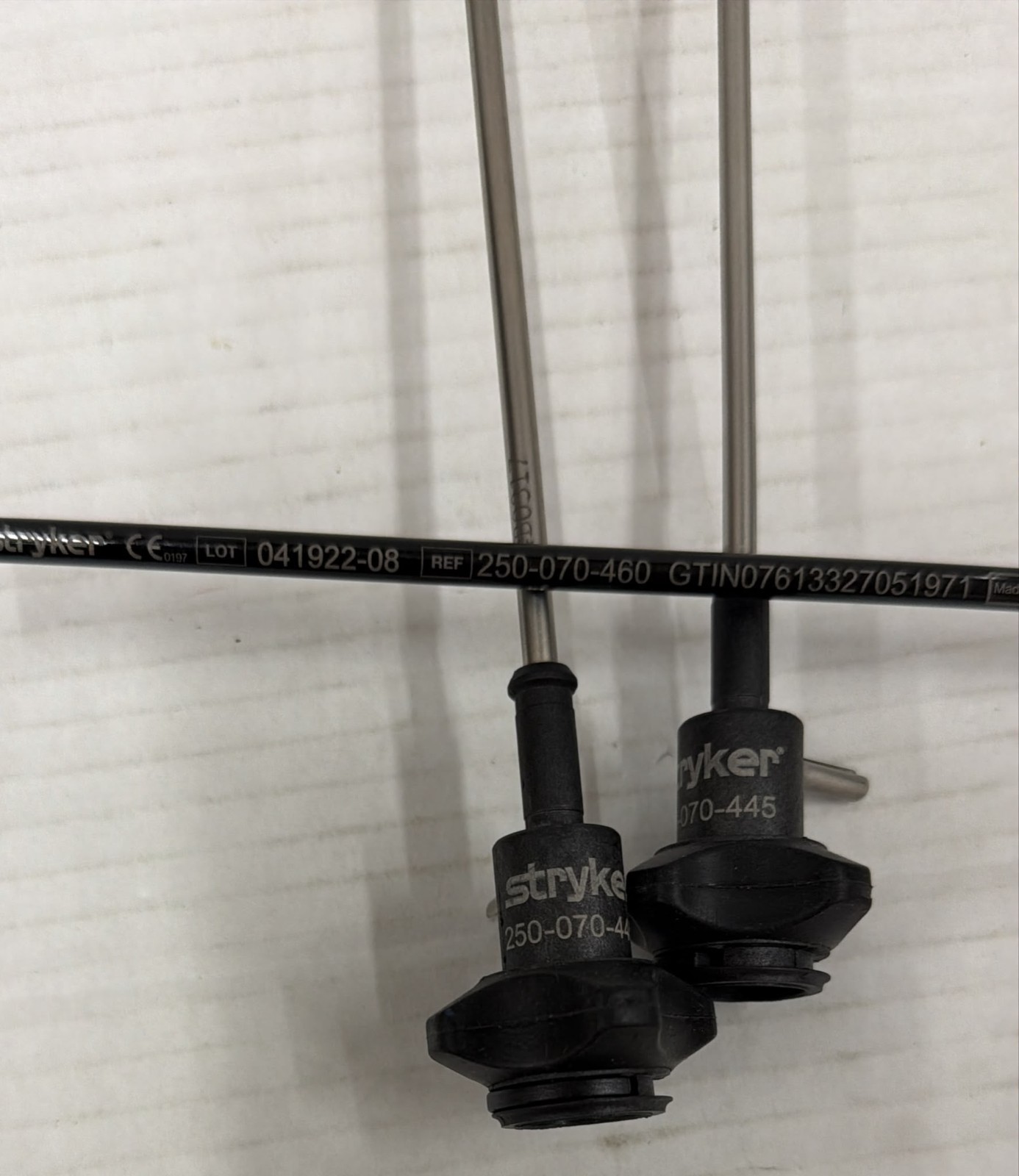 2 Stryker 250-070-445 Spoon Tip Probe & 250-070-460 Insulated Outer Sheath (1)