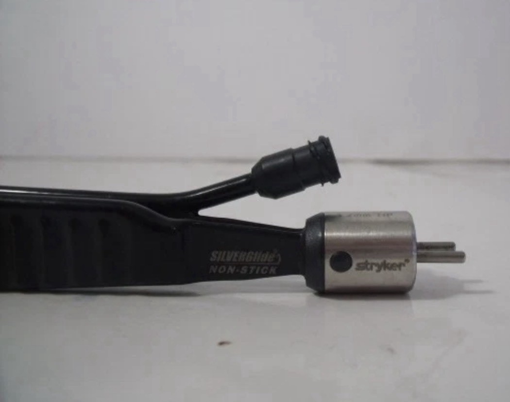 Stryker 7.5″ 1.2mm Tip Bayonet SilverGlide Non-Stick Irrigating Bipolar Forceps!
