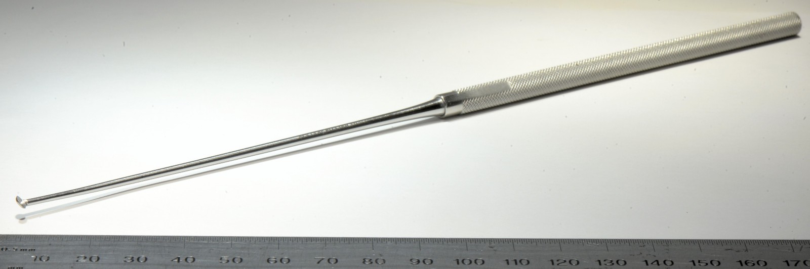 Aesculap #FD338R Micro Dissector 3.2mm Angled 9″ Sharp Surgical Stainless Steel