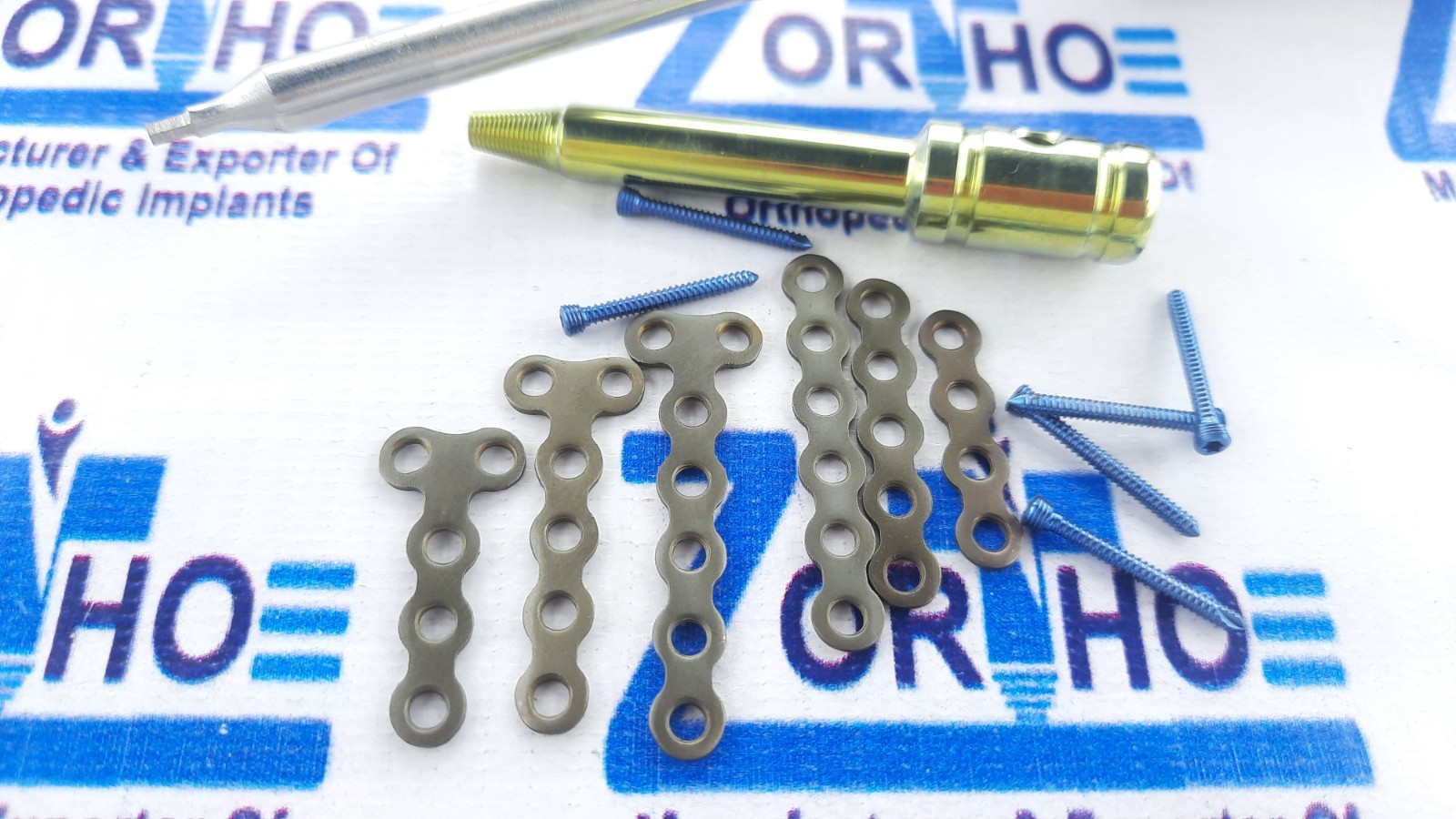 Locking T and Straight plates fingers with 2mm STAR HEAD screws Titanium-70 Pcs