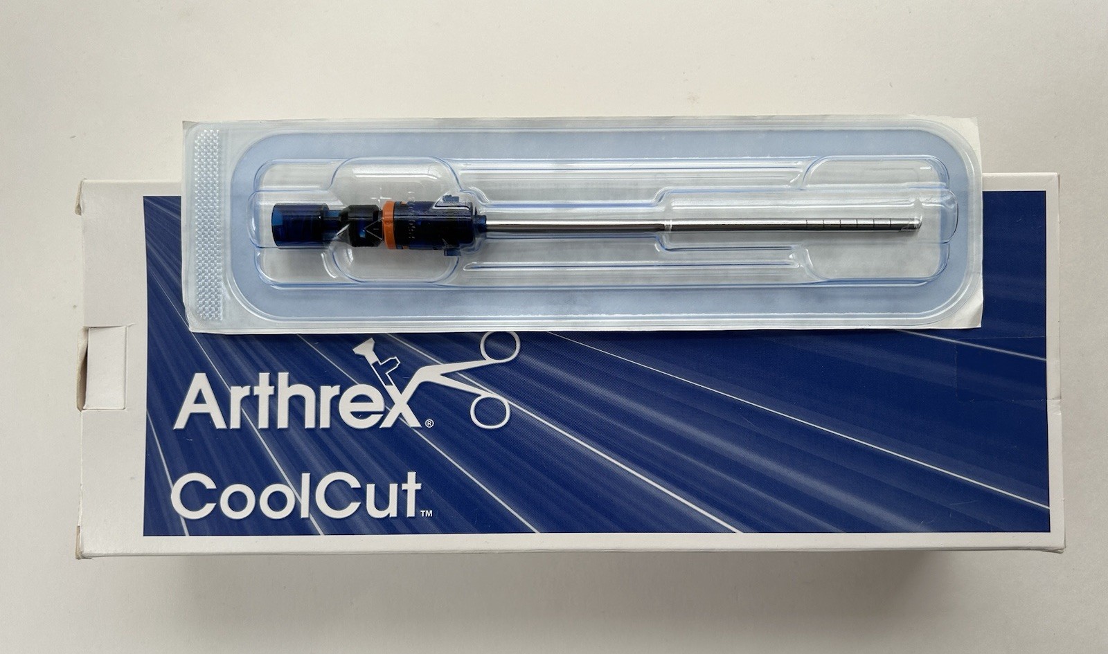 Arthrex Blades Cutter, 4.0 mm x 13 cm IN DATE