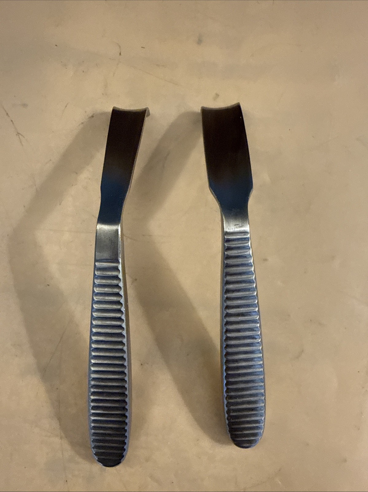 Lot of 2 Codman Cloward Blade Retractors 18mm 50-1050 & 20mm 50-1052