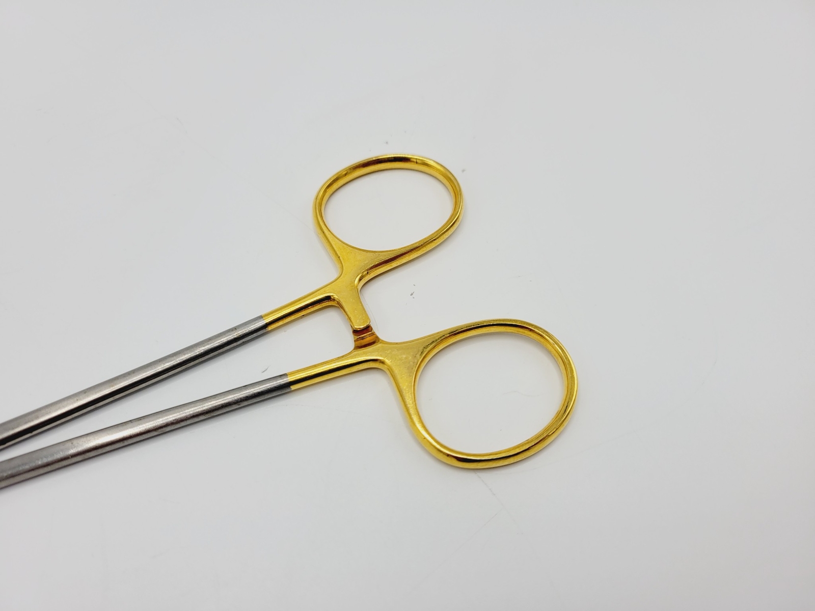 Jarit 121-140 Mayo-Hegar Needle Holder Forceps w/ Carb-Bite Serrated Jaws 7-1/4″