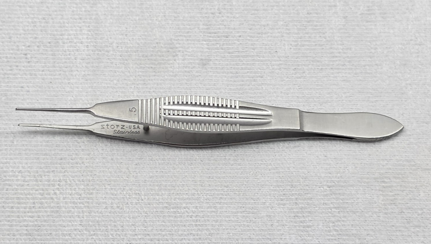 Storz Castroviejo Suturing Forceps 4¼” Straight w/ Lock Stainless Steel