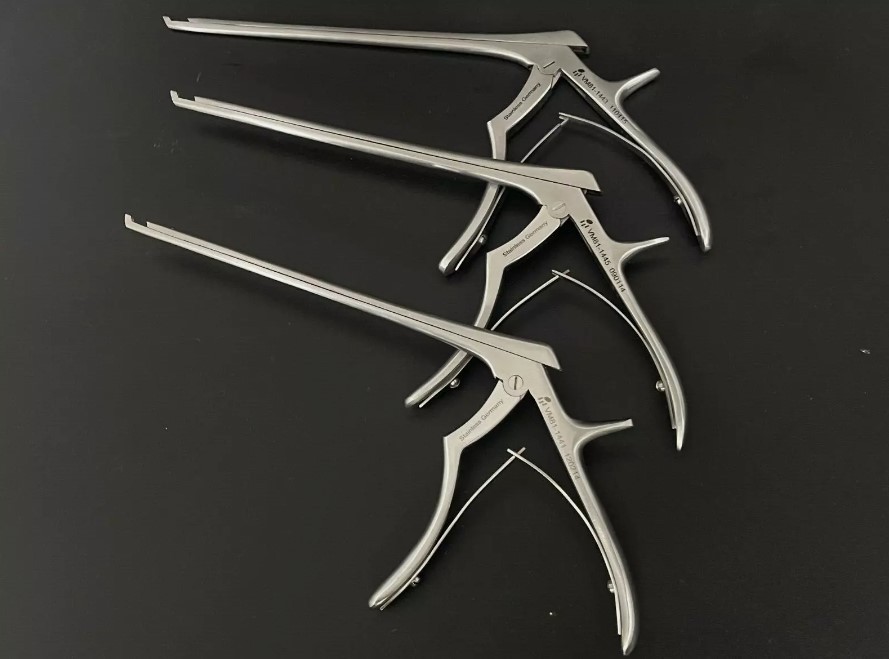 V.Mueller VM81-1441 Orthopedic Kerrison Rongeurs 2,3,4mm Up 8 Shaft 40 degree