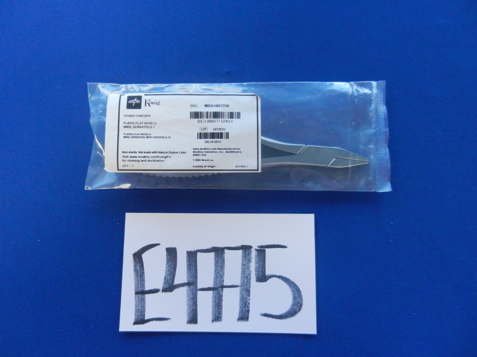 E4775 ***NEW*** Konig MDG1807256 Flat Nose “K” Serrated Pliers with Groove