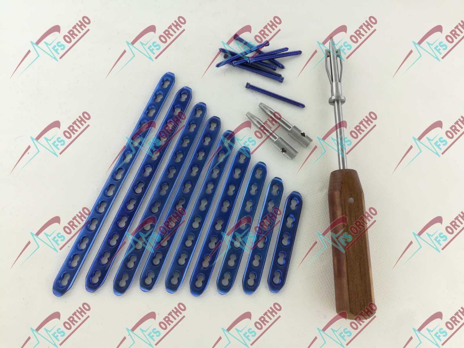 Safety Ĺocking 3.5mm Small Straight Plates 16H & Screws 82 Pcs Set