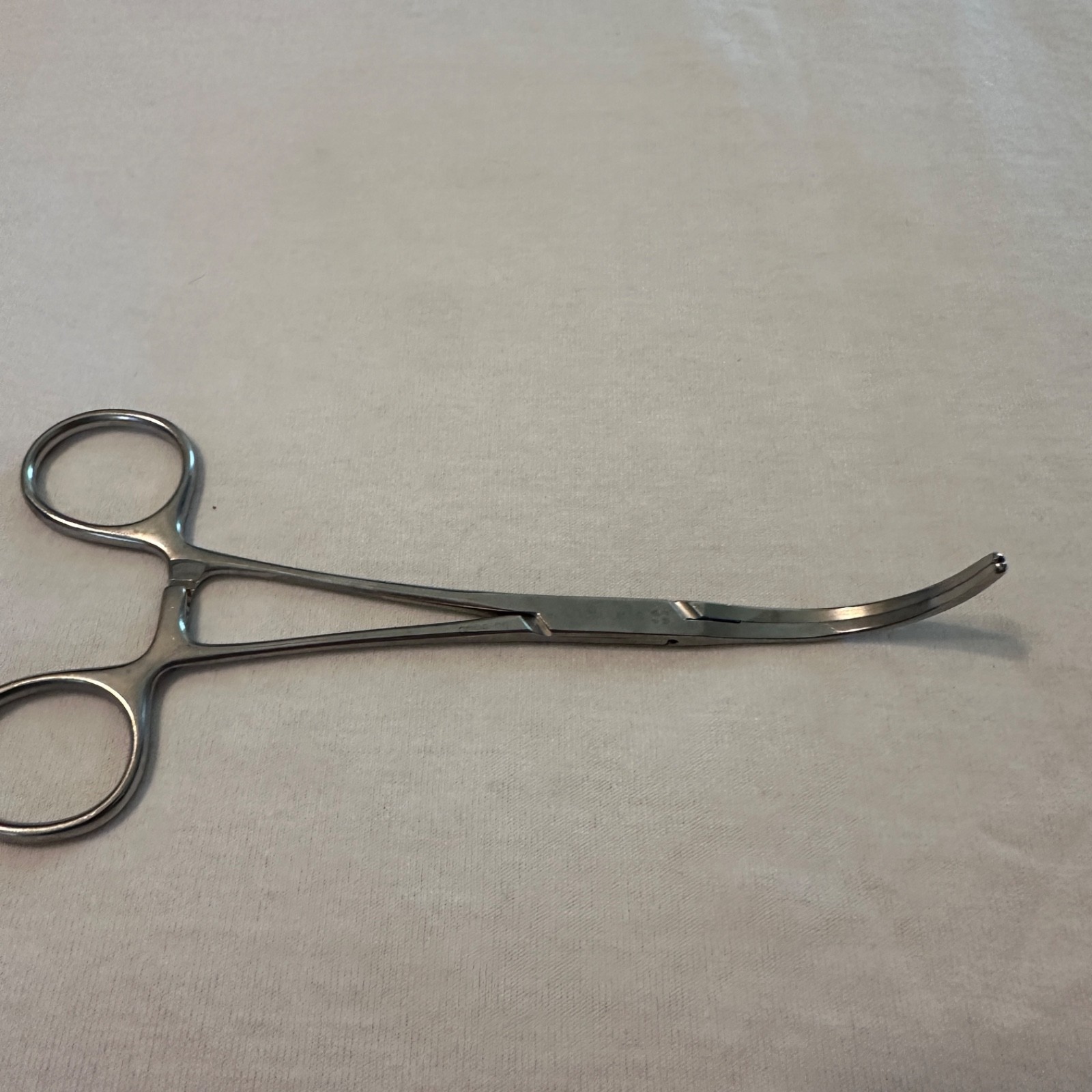SSI Ultra Symmetry 55-6580 Cooley Perpheral Vascular Clamp 6 1/82″