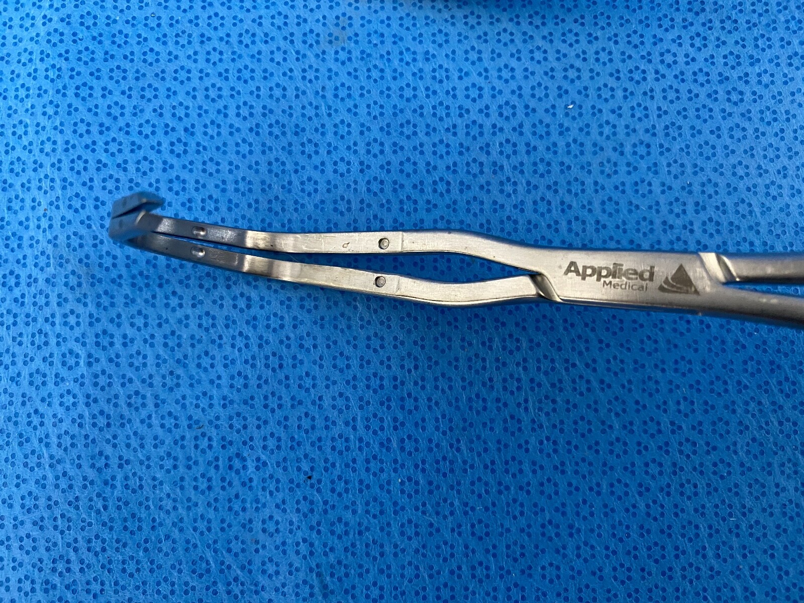 Lot of 2 Applied Medical A3216 Aortic Partial Occlusion Clamp