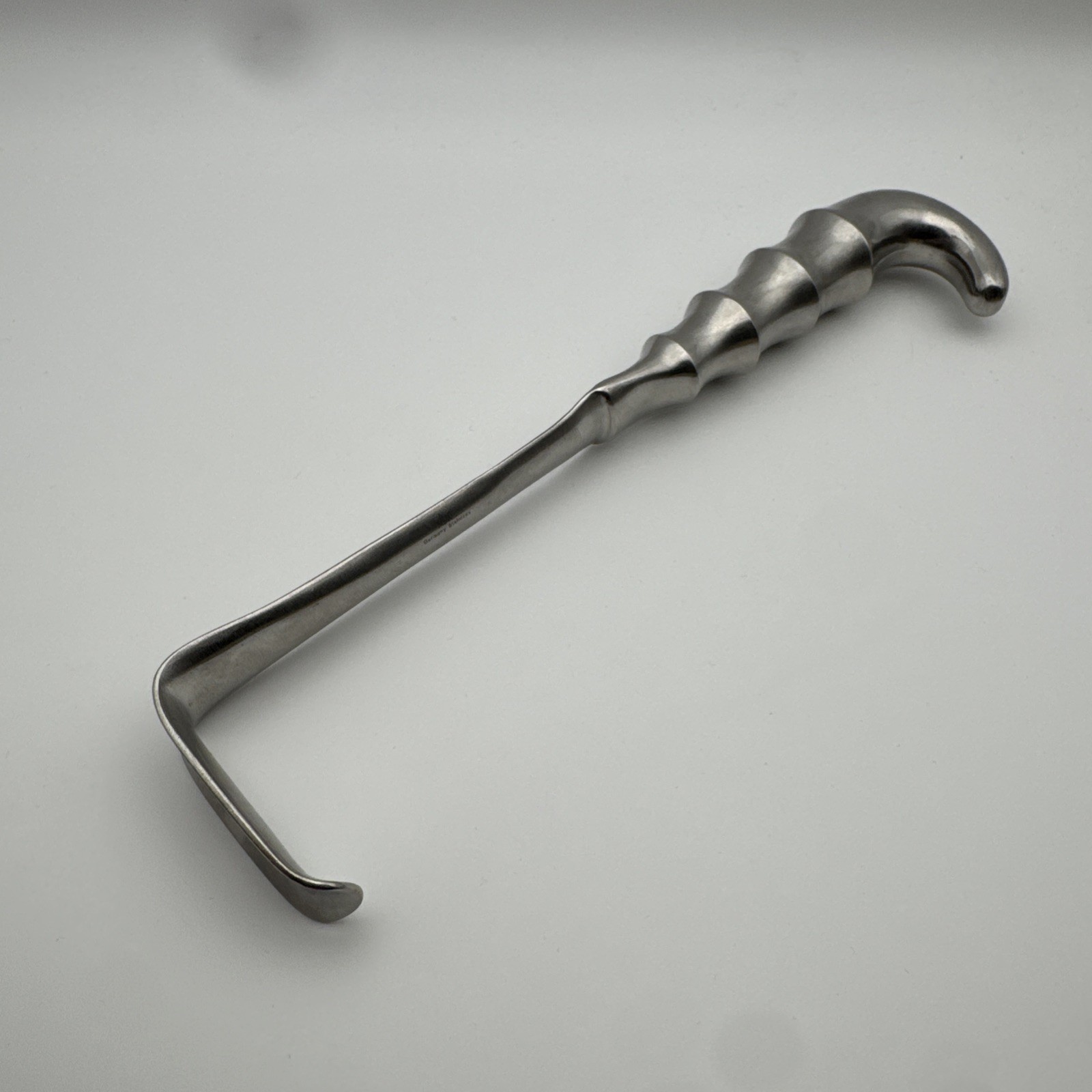 Sklar Kelly Retractor, Blade 1″ x 2″, 10”
