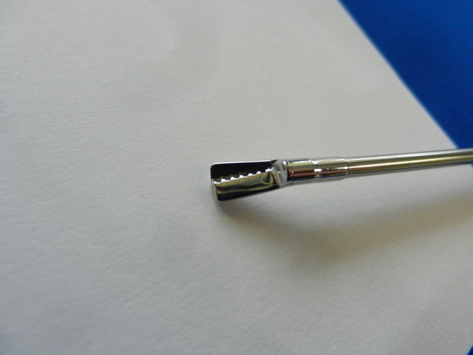 F7 Symmetry Surgical Arthroscopy Scissor 20° Tip Short Serrated Left Loop