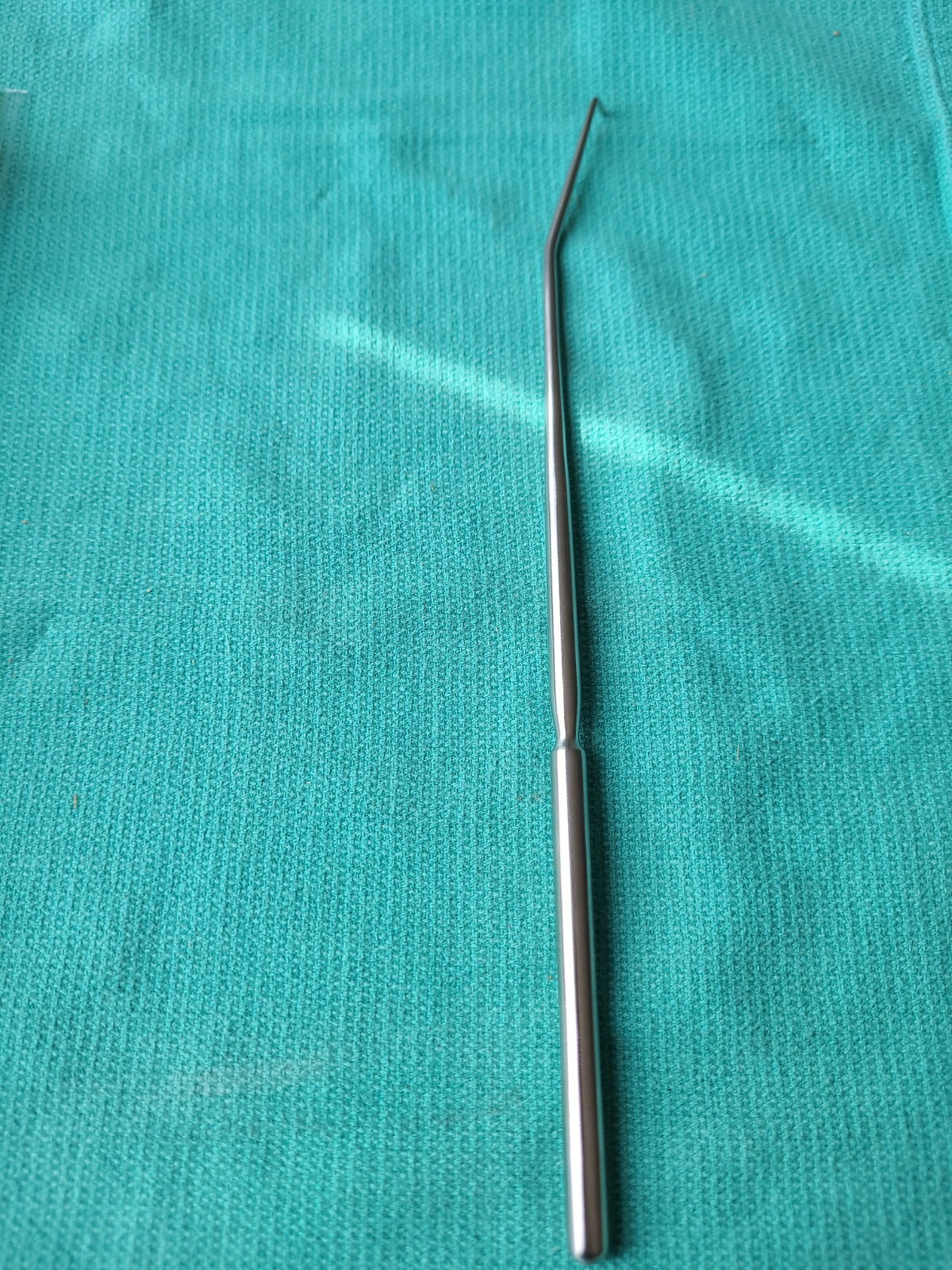 V.Mueller Dandy Nerve Hook Angled Right NL2492