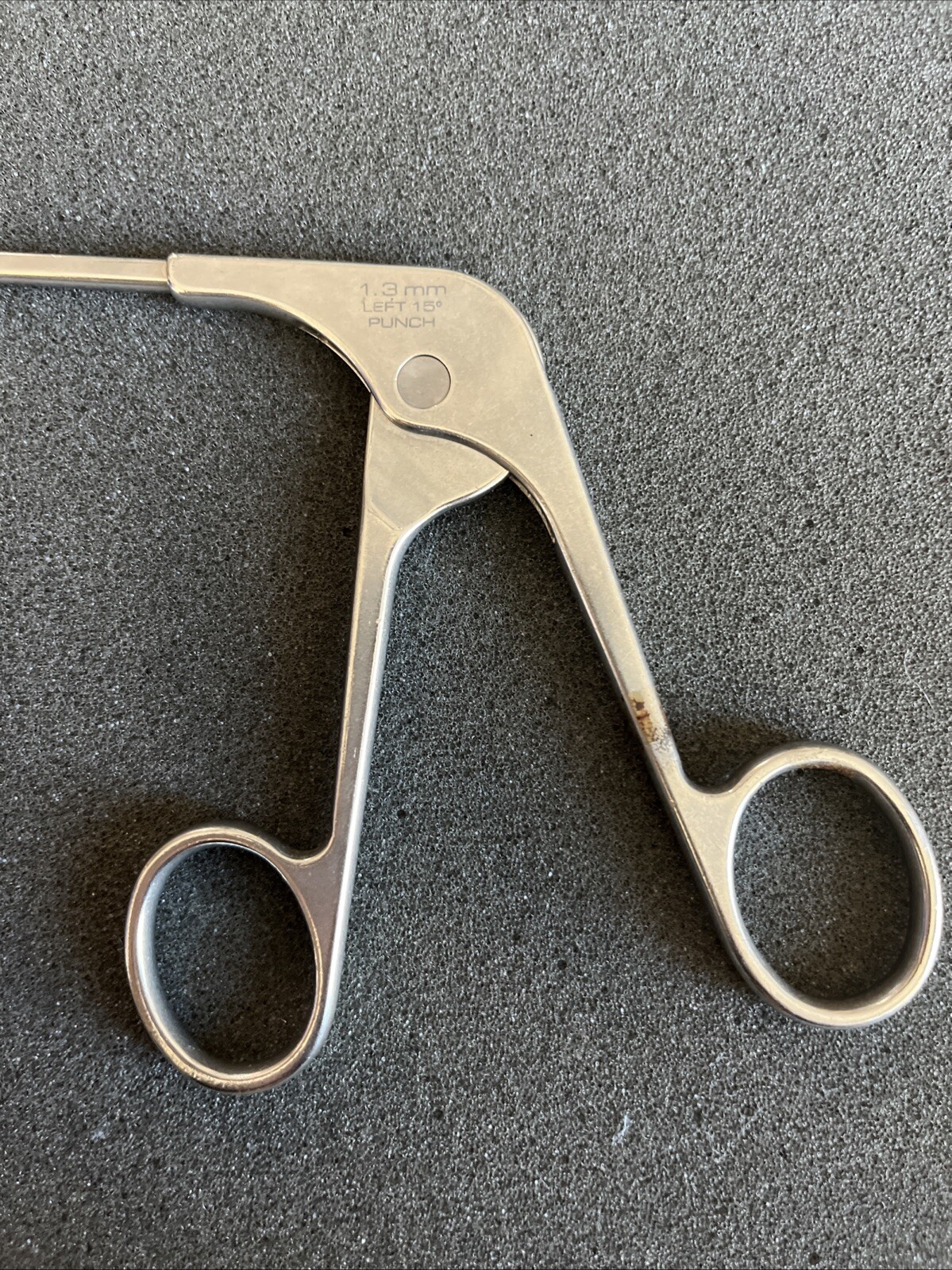 Acufex 012040 Meniscal Punch Curved Left 1.3mm 8-1/4″
