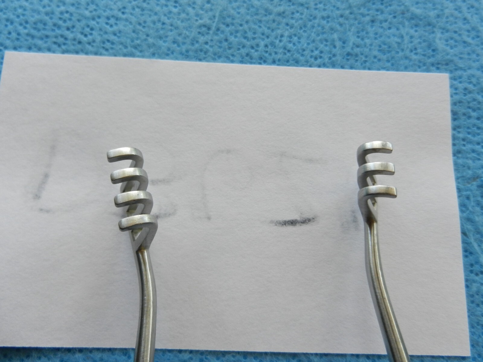 D3626 Codman Symmetry Surgical 3 X 4 Prong Taylor Retractor 24-2221