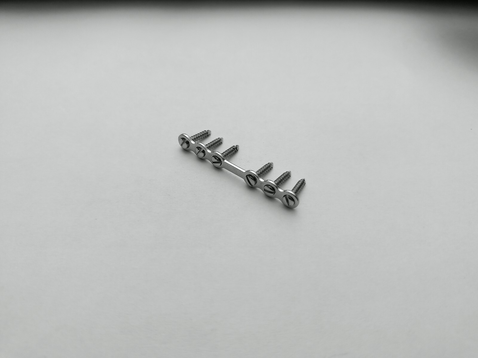 Maxillofacial 2.0mm stainless steel 5 plate with 50 screws veterinary