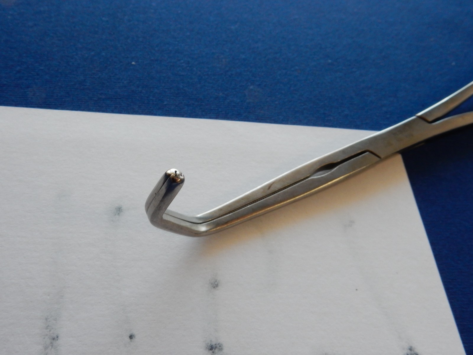 Pilling 35-4750 Beck Angled Jaws Miniature Pediatric Clamp 7″