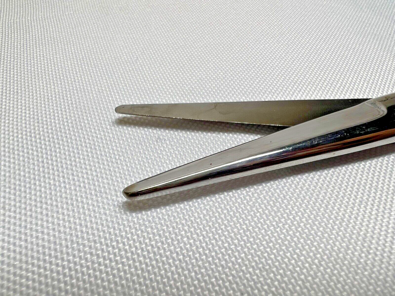 Jarit 102-110 Supercut Mayo Straight Scissor 53mm Tip 6-3/4″ Length