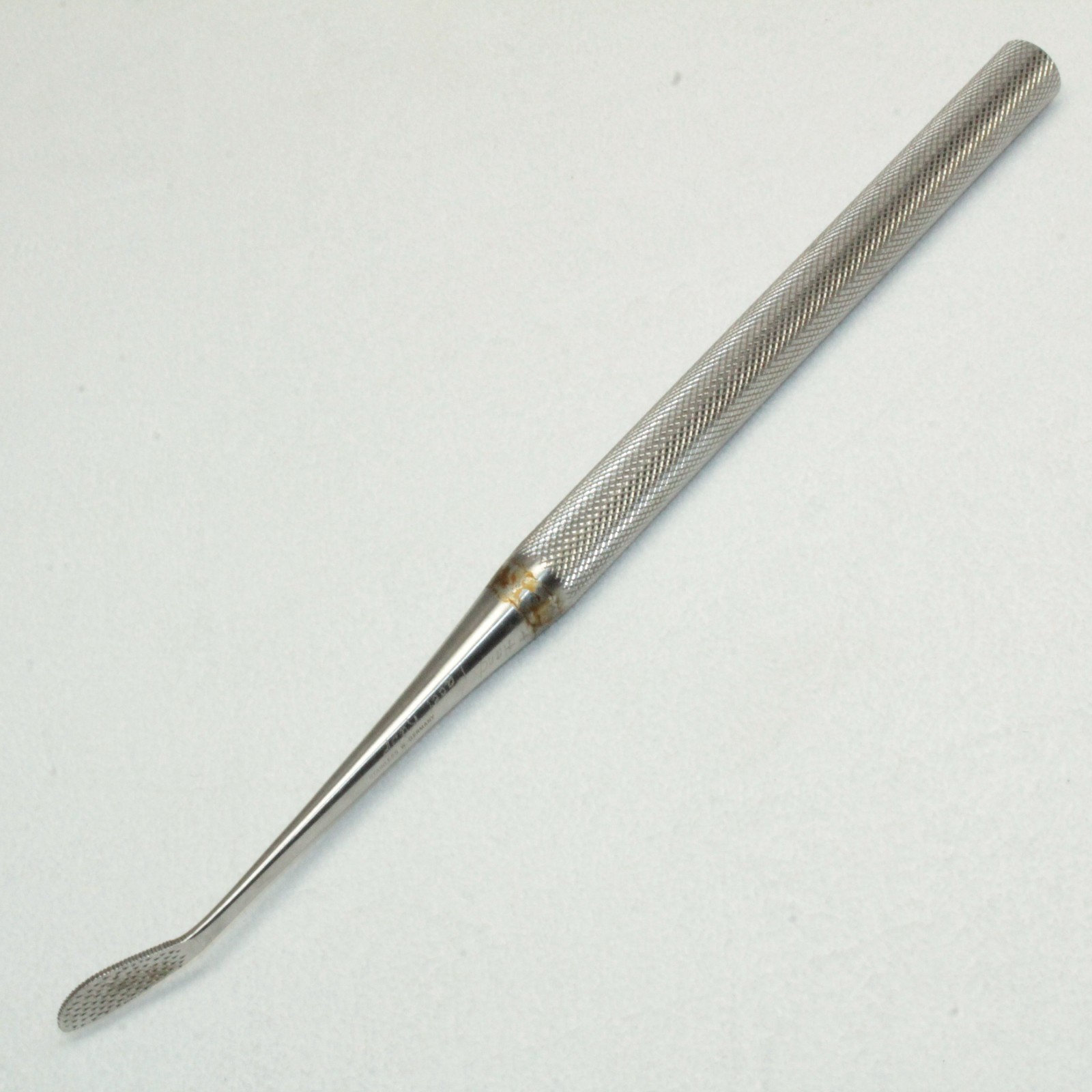 Zimmer 1875-01 Right Hand Orthopedic Facet Rasp w/ Angled Tip 11.75″ Germany