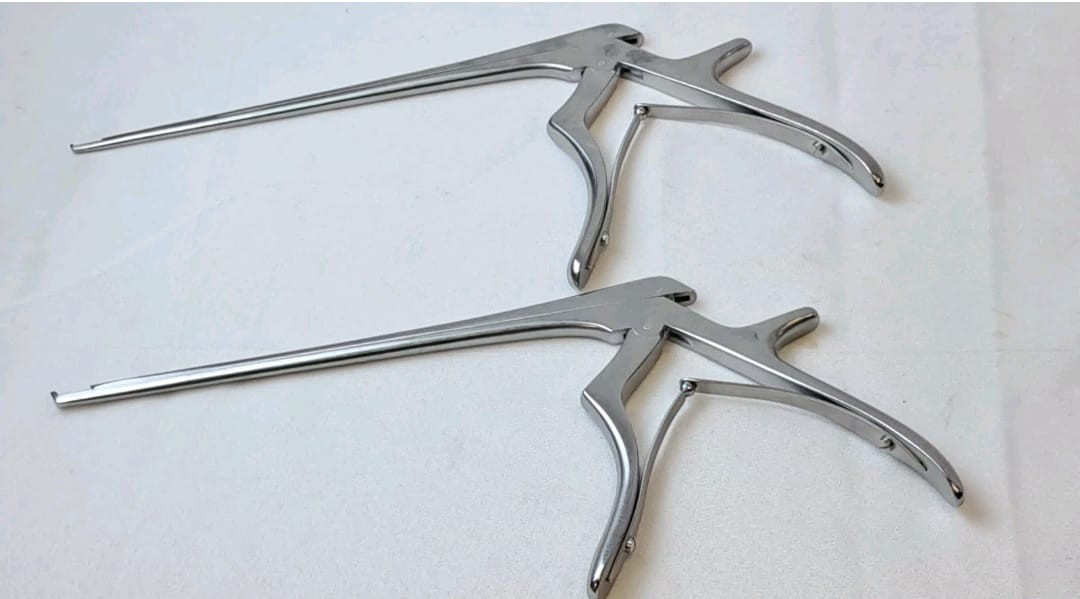 Set of 2 Aesculap Kerrison Bone Punches FF737R 2mm & FF738R 3mm 8″ 40° Up-Bite