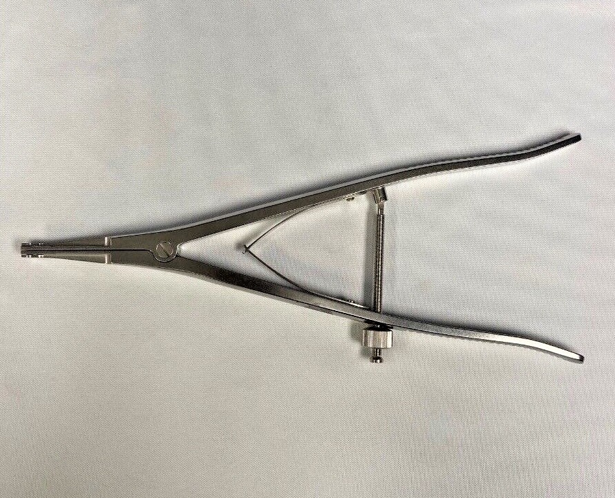 Synthes 388.40 USS Straight Distraction Forceps US123 Orthopedic Neurology Spine