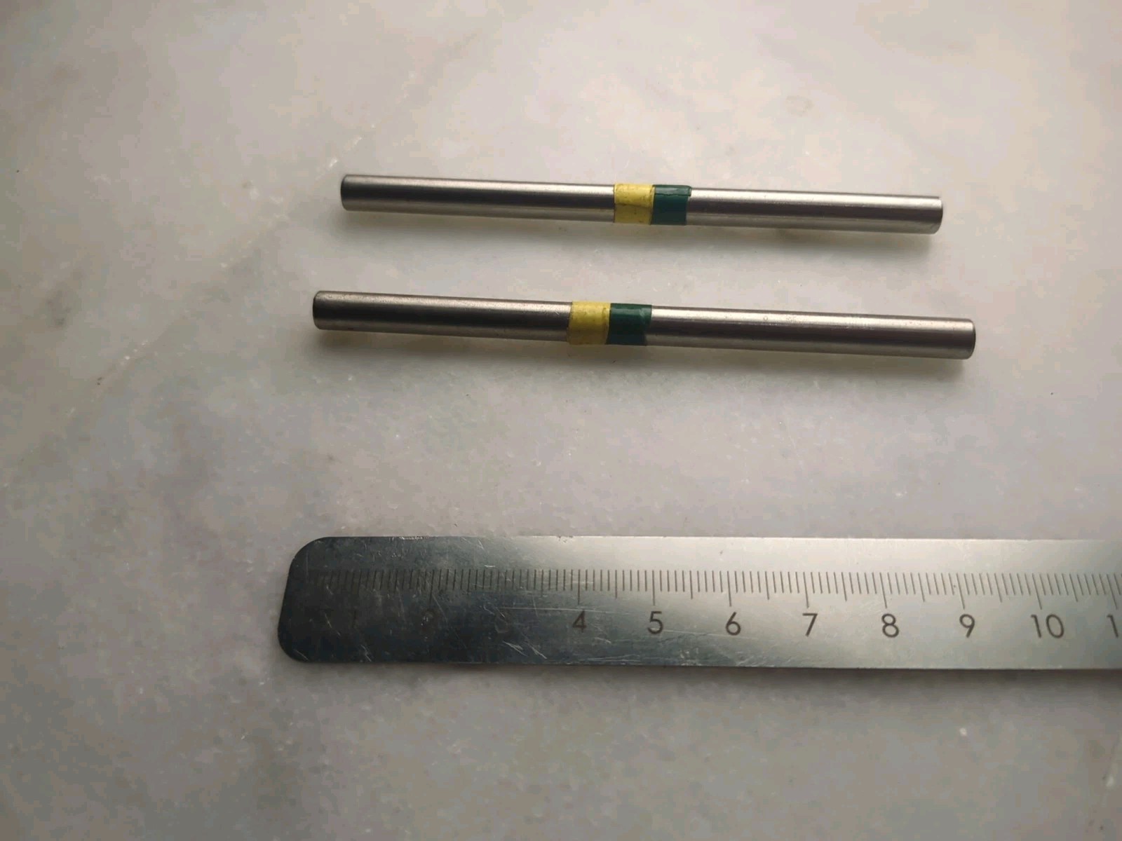 Lot of 2 dental diamond burs