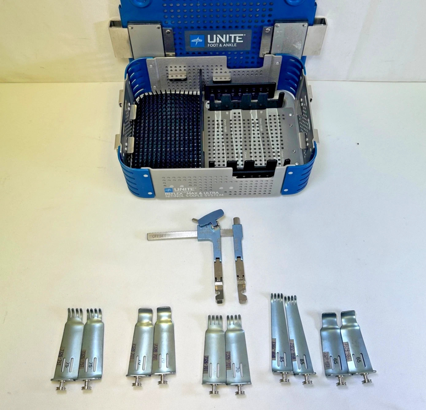 Koros Titanium Blue Belt Cervical Retractor Set w/ Blades & Case Neuro Spine