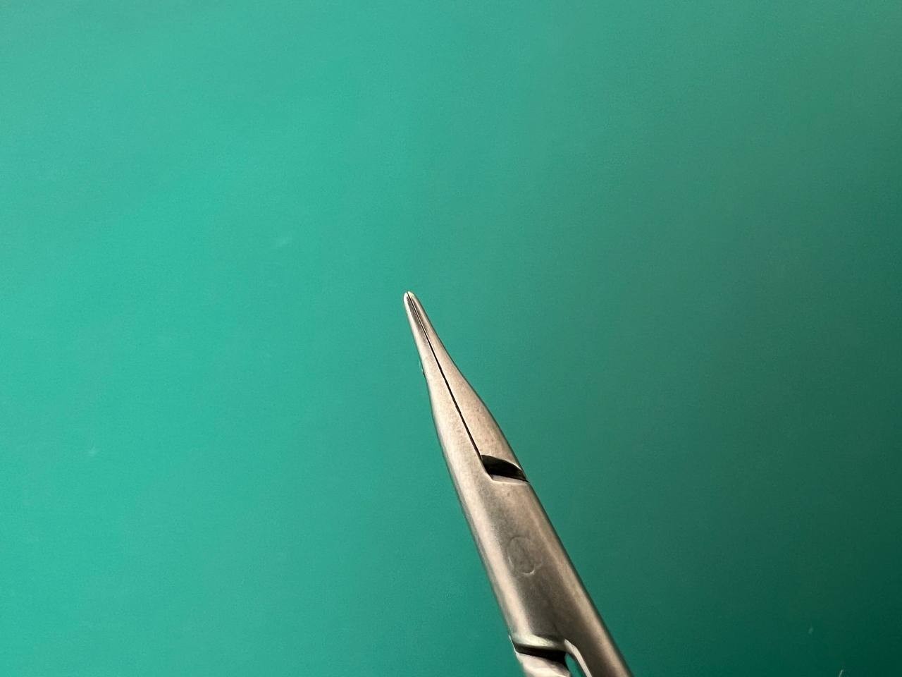 Jarit 355-436 Barraquer Microsurgery Needle Holder, Round Handle, w/Catch Curved