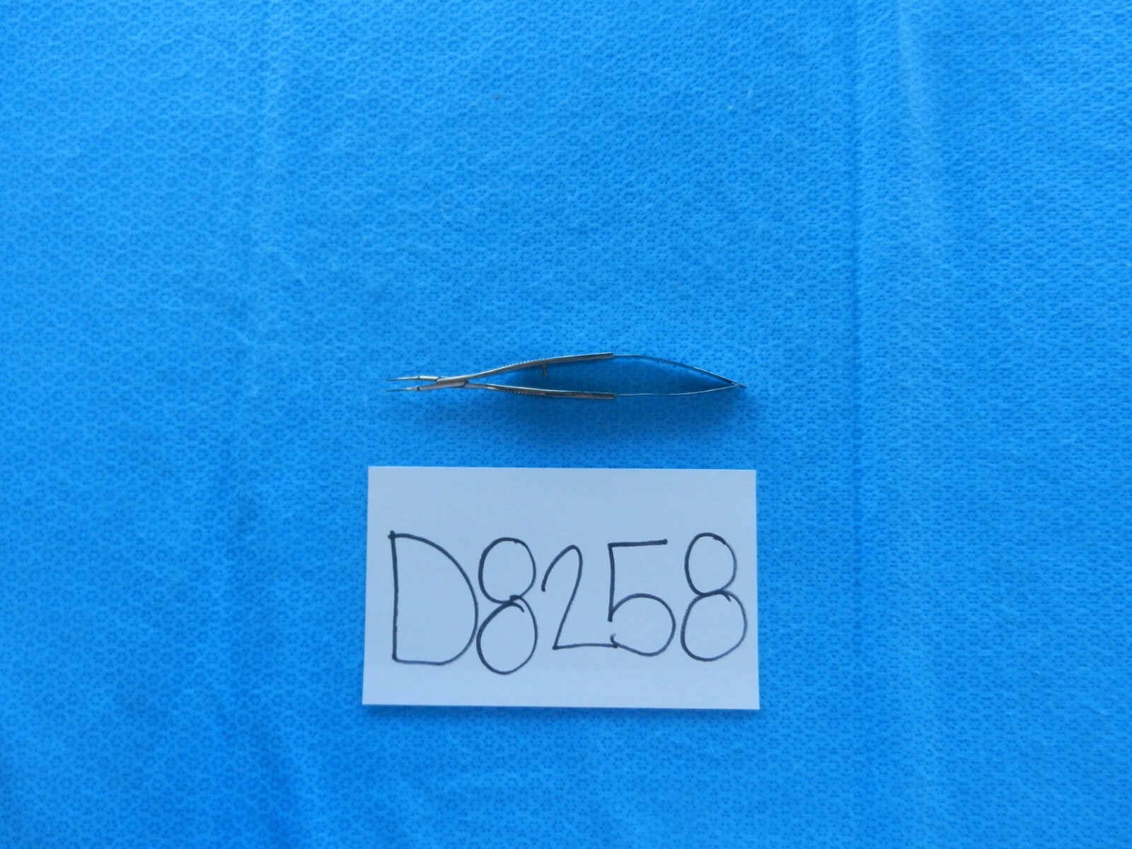 D8258 Storz Surgical Maumenee Colibri Style Forceps 90 Degree Angle E3207-90