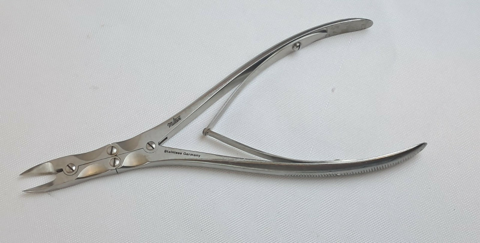 Miltex 25-384, Ruskin Bone Cutting Forceps, Straight, 7-1/2″