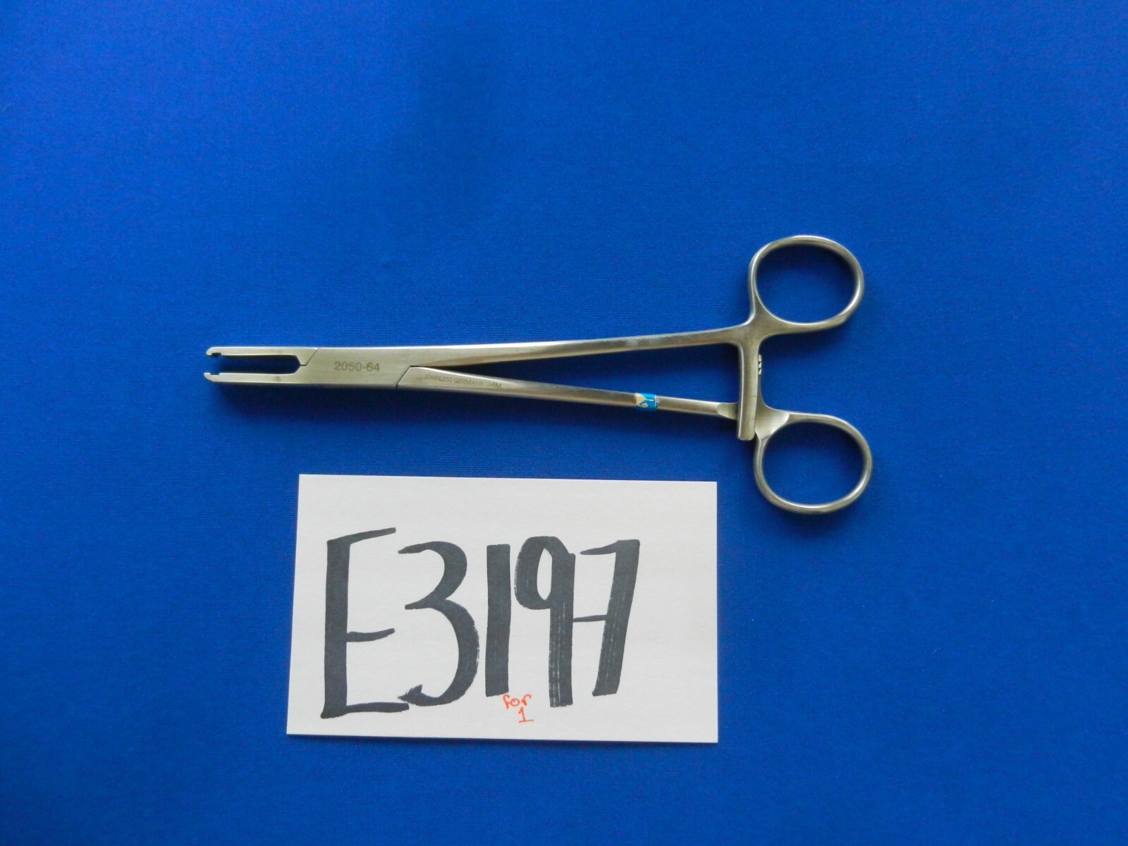E3197 AcroMed 2050-64 Isola Open Hook Holder Forceps