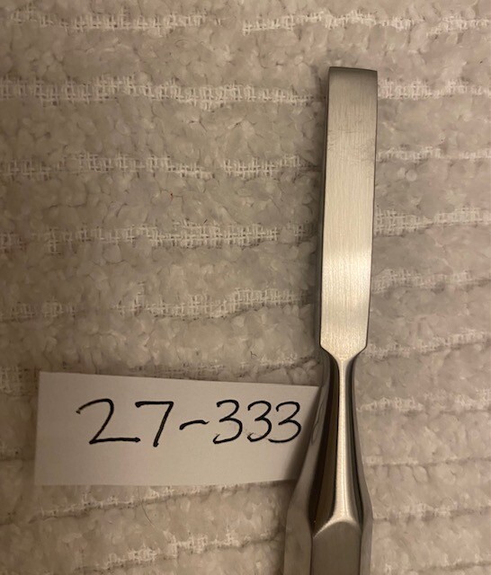 27-333 HOKE OSTEOTOME STRAIGHT 5.5″ BLADE WIDE –1/4″