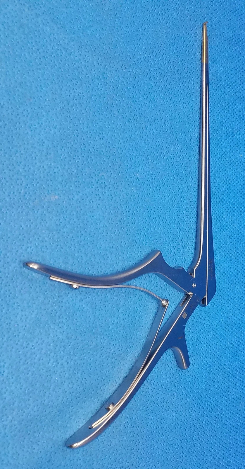 Aesculap FF771R Kerrison Rongeur 40° Up 1mm 7″ Spine Surgical Instrument
