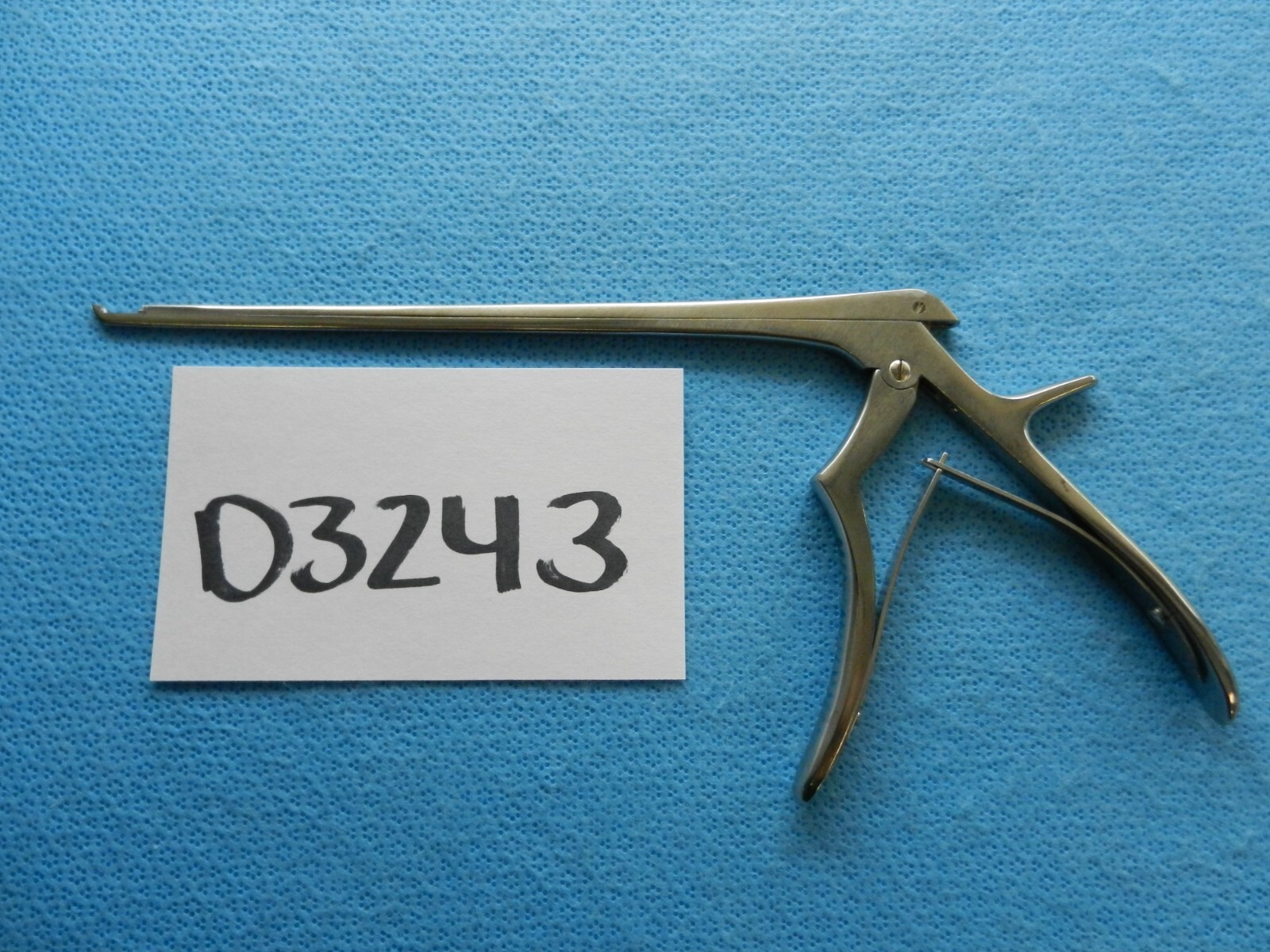 D3243 Boss Surgical 2mm 40 Degree 8in Rongeur 70-0690