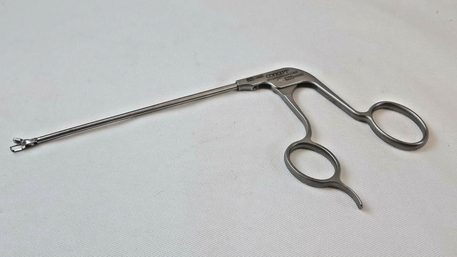 Conmed Linvatec C6855 Straight Linear Wide Bite Arthroscopic Punch