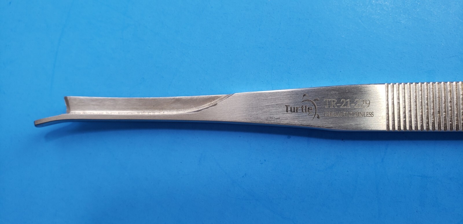 1 Pcs Silver Osteotome Curved 7″ LEFT, W-S / Guard. Ref: TR-21-229