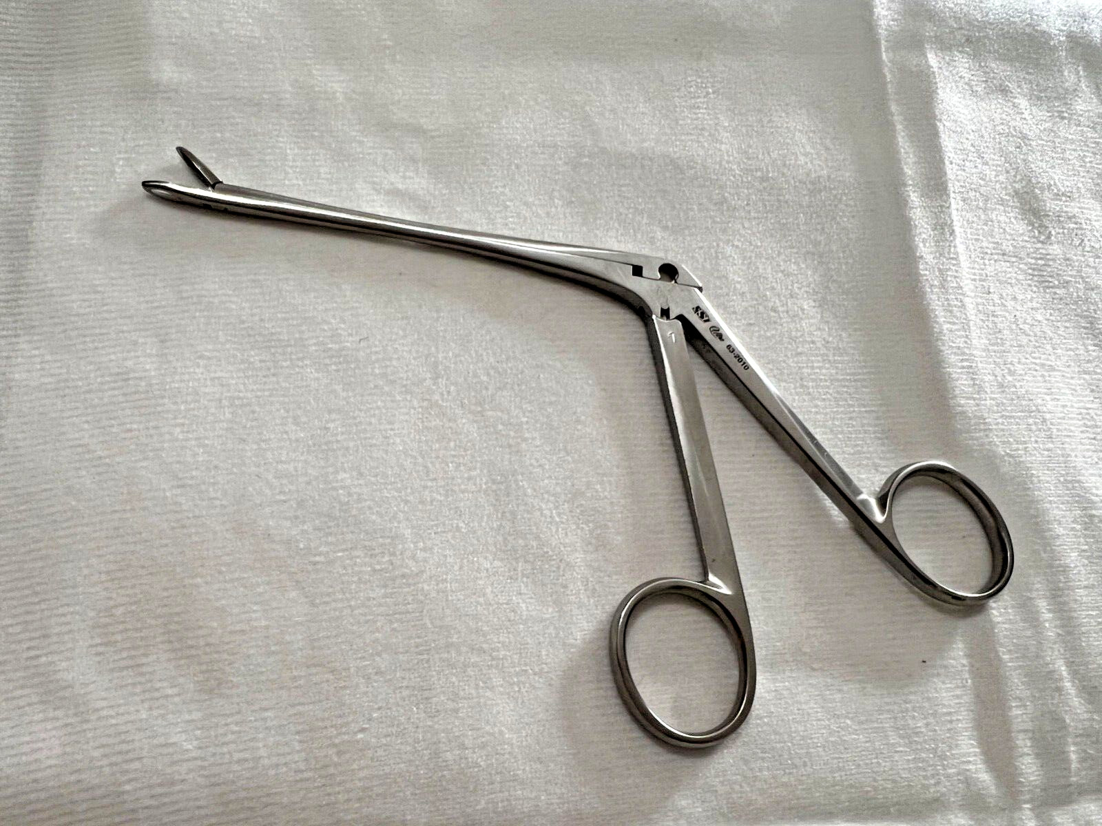 SSI Ultra 63-2010 Weil-Blakesley Nasal Forceps Fenestrated Oval Cup 4mm Size #1