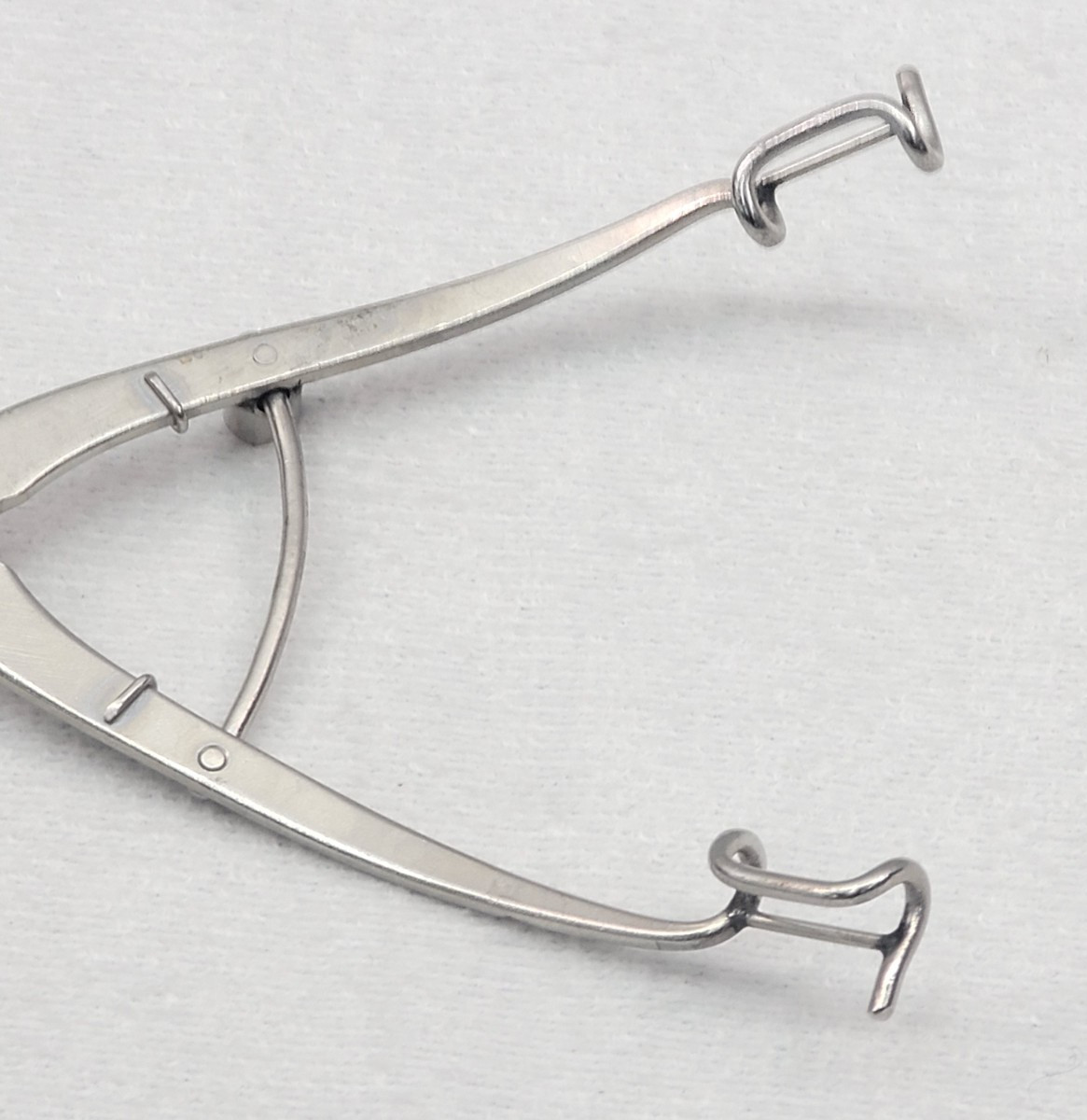 Storz E4051 Ophthalmic Williams Eye Speculum, 11mm