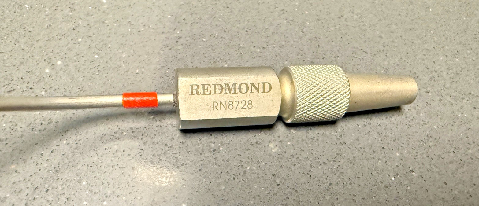 Redmond RN8728 Frazier suction tube. 5-3/4″ Working Length, With Slot, 8 French