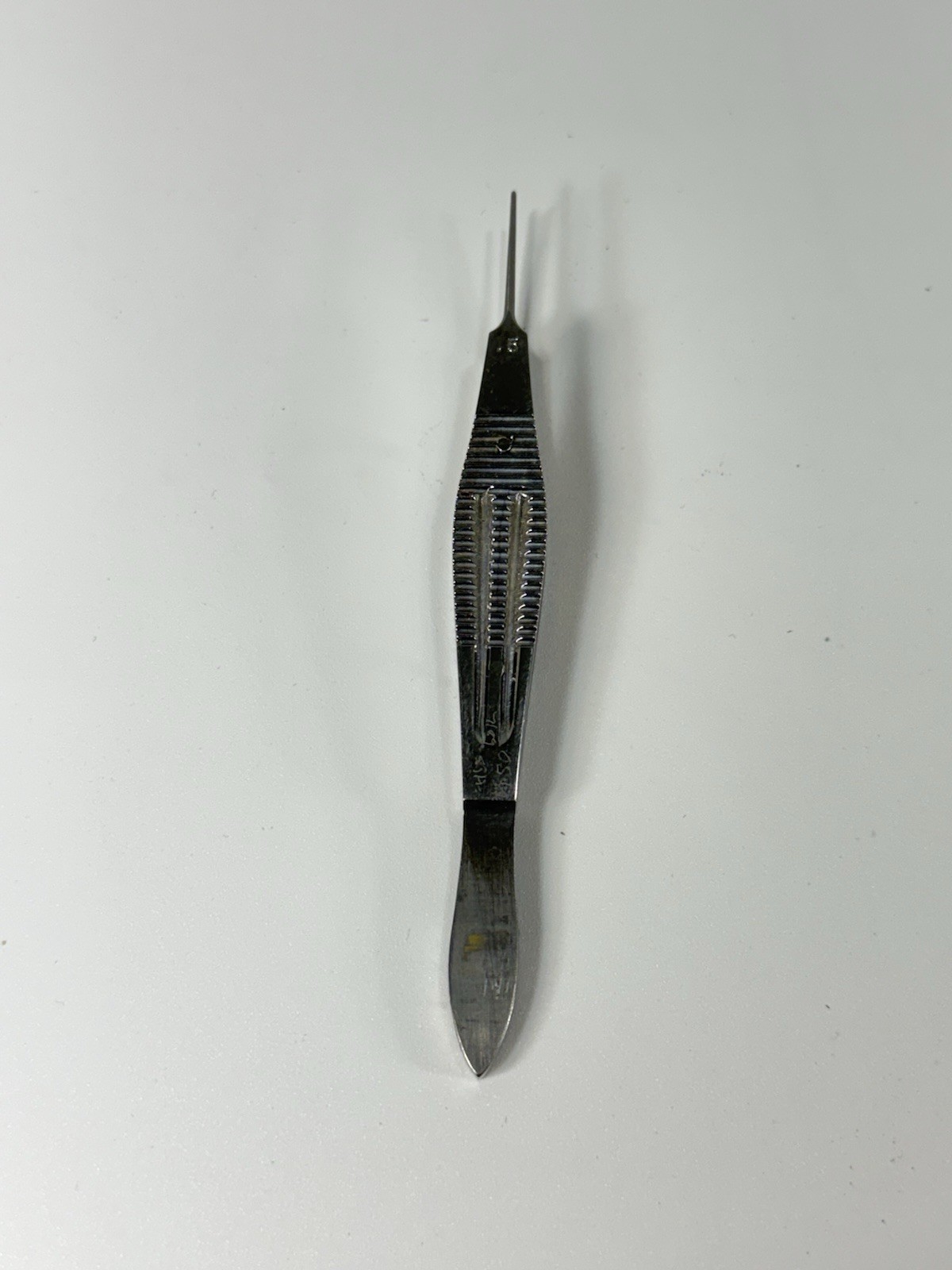 Weck 3444 – Castroviejo Suture Forceps – 4-1/4″ Surgical 0.5mm Teeth