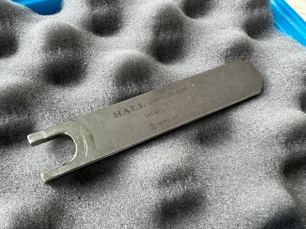 Hall Zimmer Conmed 5059-05 Sternum Saw Surgical Handpiece w/ Case
