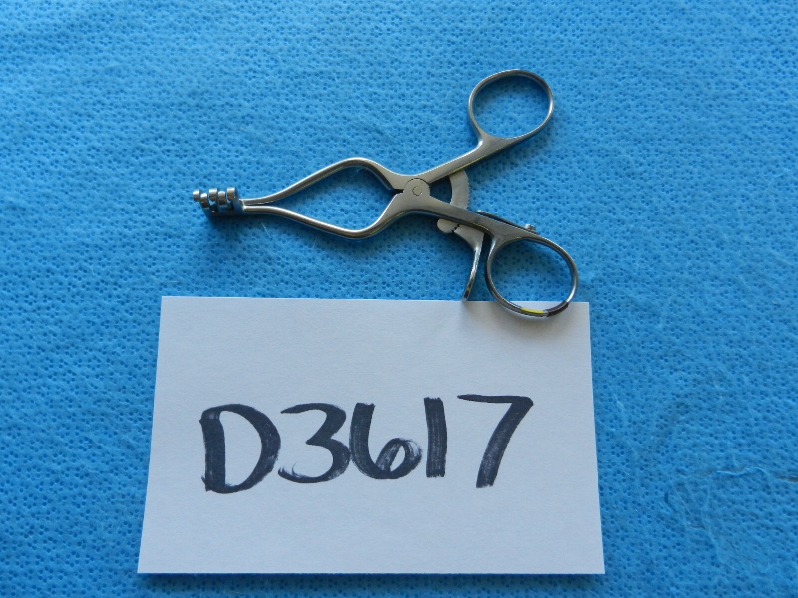 D3617 Aesculap Surgical 2 X 3 Weitlaner Retractor BV73