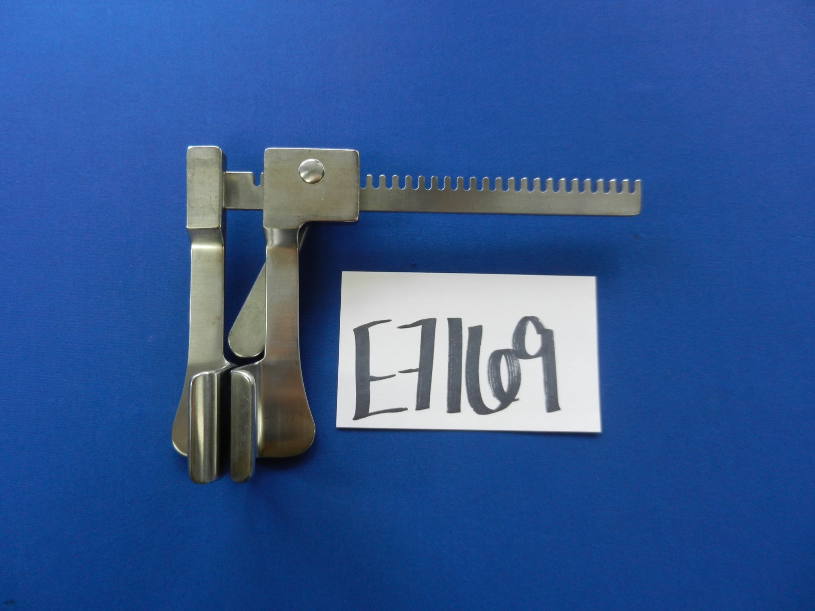 E7169 Pilling 341366 Rienhoff Large Retractor 14cm Spread 4.4×5.2cm Blades
