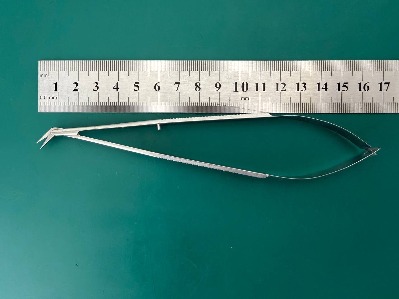 Scanlan 7007-452 Jacobson Micro Scissors, 45° Angled, Fine Blades, Sharp Tips