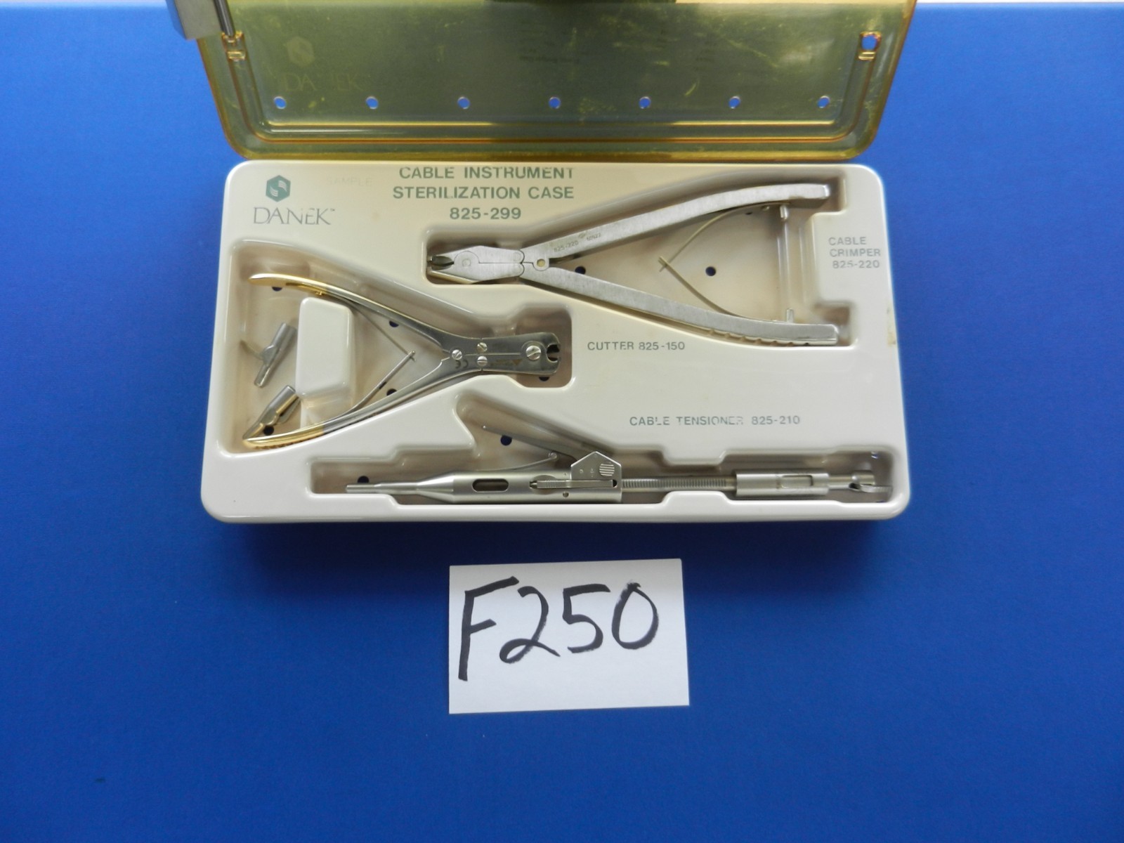 F250 Medtronic Sofamor Danek Atlas Cable System w/ Case 825-299