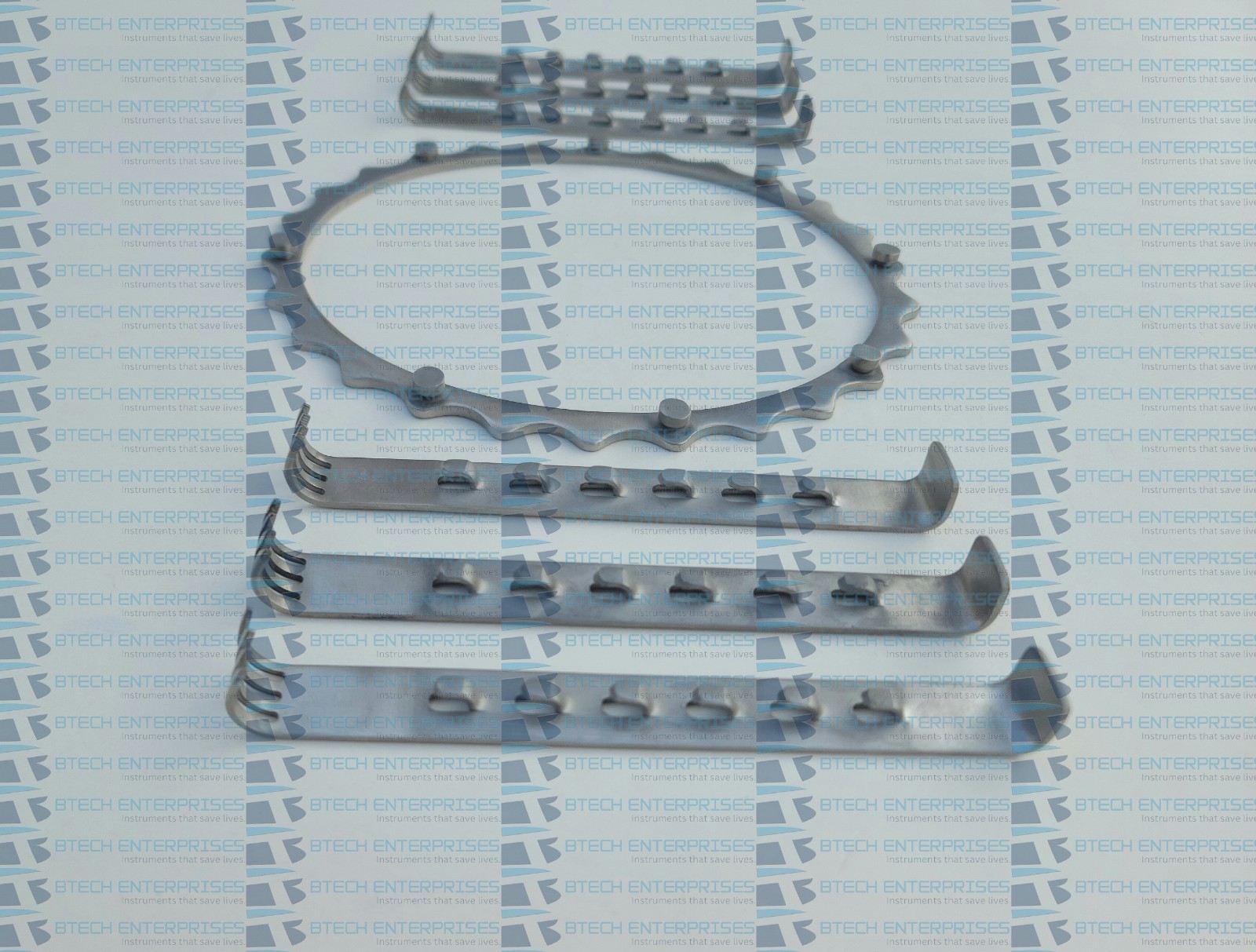 Turner WarWick Ring Retractor With Blades Set of 7 Urethroplasty