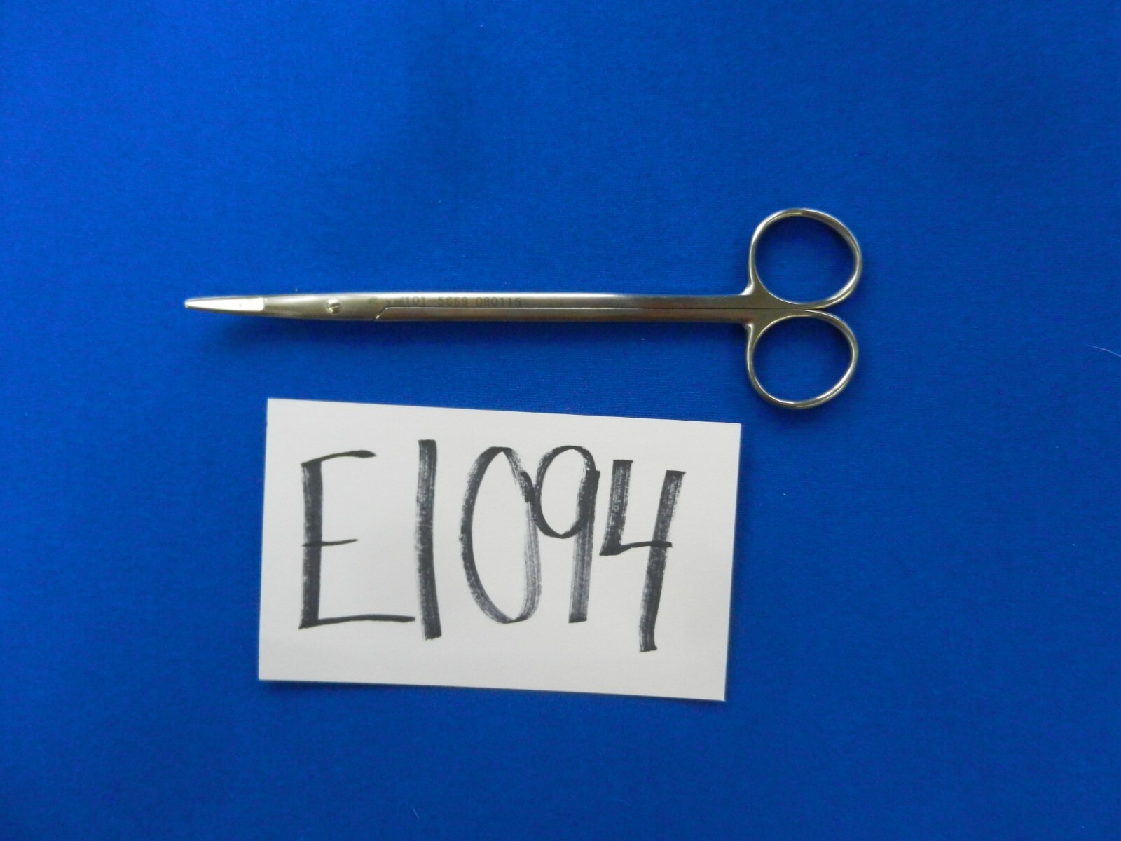 E1094 V. Mueller Slight Curved Blunt Tip Scissors 18.0cm Length VM101-5669