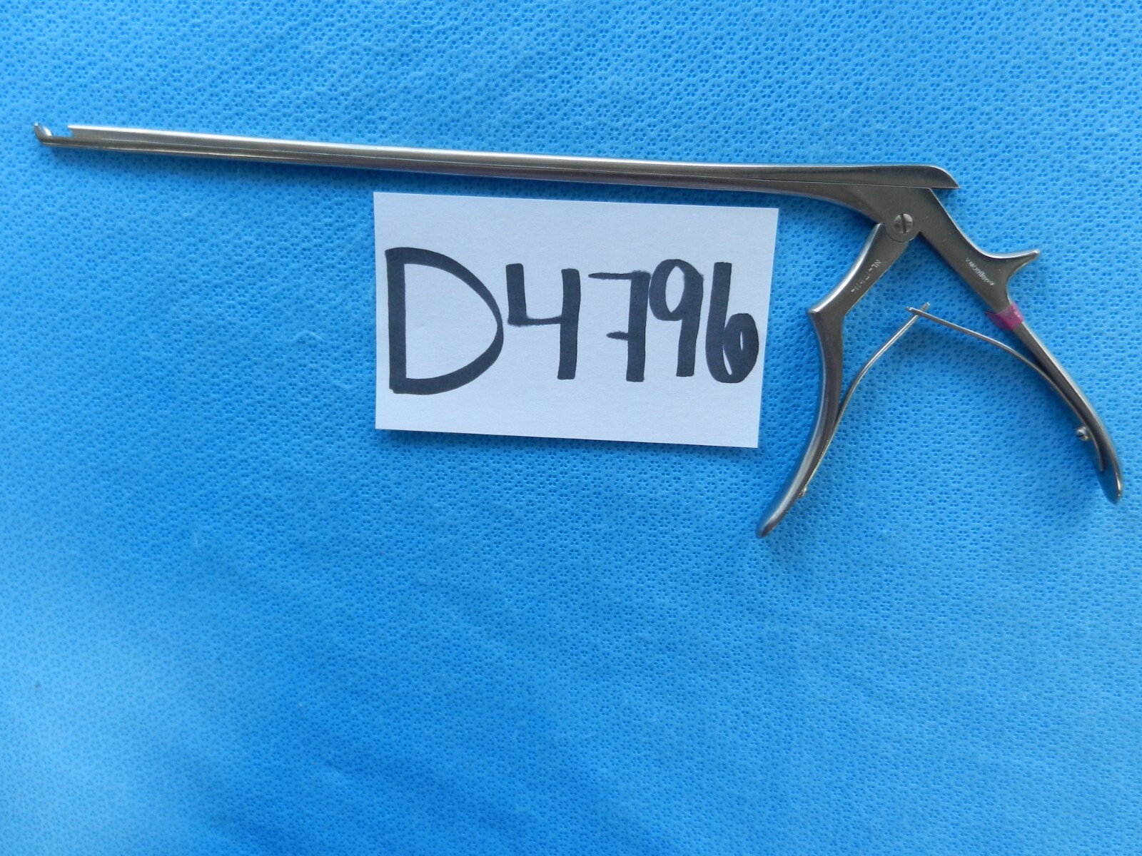 D4796 V. Mueller Spurling Rongeur 40 Degree Angle 4mm NL4171-114