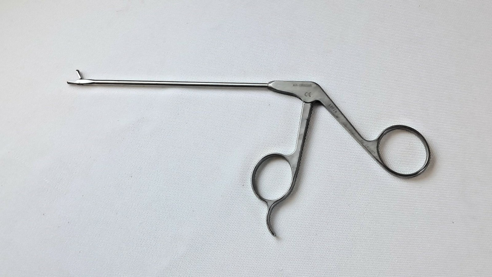 Arthrex AR-12500NR 3.4mm Blunt Straight Tip Arthroscopic Grasper