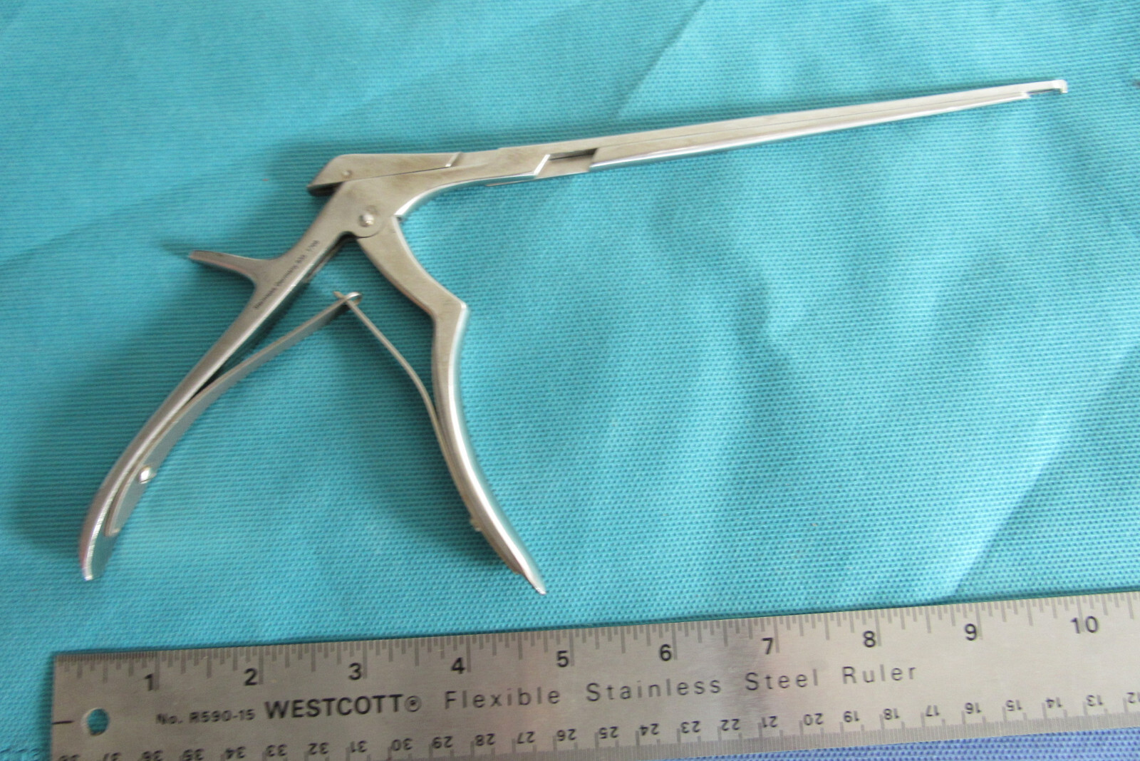 gSource 71.5801 Spurling Kerrison Punch, 8″ Shaft, 90 Degree Downward 1mm Bite